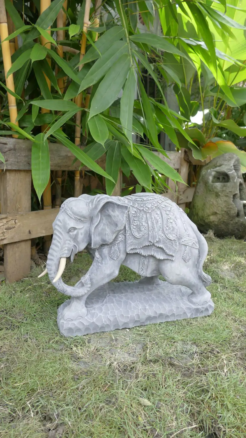  Product image 1 of the product “Indra - Small Elephant bending to the left, 46.5cm L | cast stone ”
